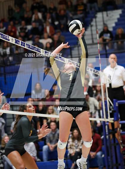Thumbnail 1 in McCutcheon vs. Penn (IHSAA 4A Semifinal Playoff) photogallery.