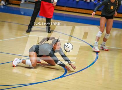 Thumbnail 1 in McCutcheon vs. Penn (IHSAA 4A Semifinal Playoff) photogallery.