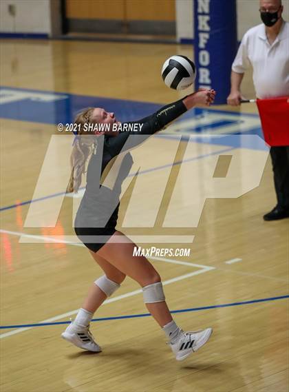 Thumbnail 2 in McCutcheon vs. Penn (IHSAA 4A Semifinal Playoff) photogallery.