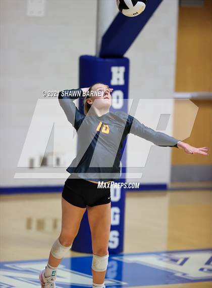 Thumbnail 2 in McCutcheon vs. Penn (IHSAA 4A Semifinal Playoff) photogallery.