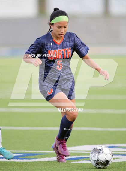 Thumbnail 3 in Pine Tree vs. McKinney North (UIL 5A Area Soccer Playoff) photogallery.