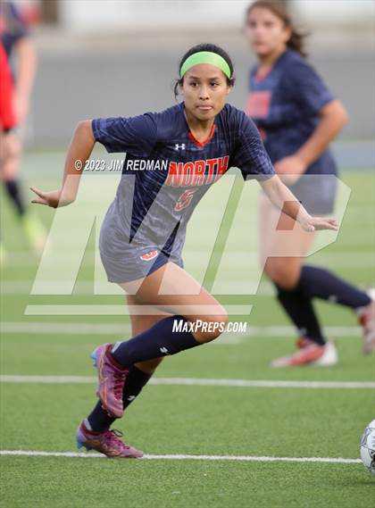 Thumbnail 2 in Pine Tree vs. McKinney North (UIL 5A Area Soccer Playoff) photogallery.