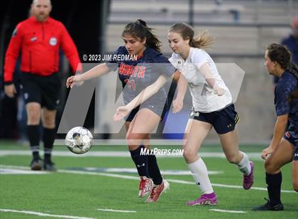 Thumbnail 2 in Pine Tree vs. McKinney North (UIL 5A Area Soccer Playoff) photogallery.