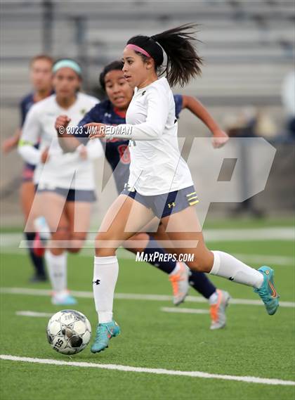 Thumbnail 3 in Pine Tree vs. McKinney North (UIL 5A Area Soccer Playoff) photogallery.