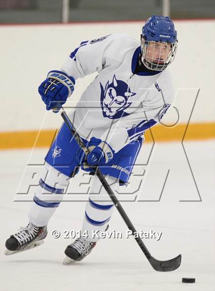 Thumbnail 3 in Ridgefield vs. West Haven (West Haven Christmas Tournament) photogallery.