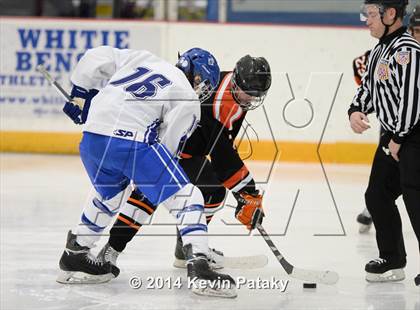 Thumbnail 3 in Ridgefield vs. West Haven (West Haven Christmas Tournament) photogallery.