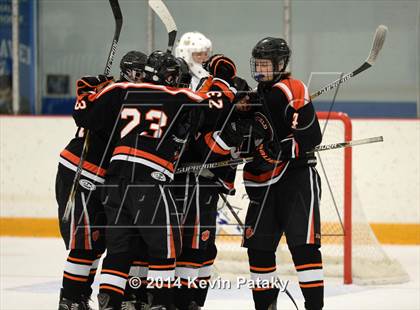 Thumbnail 3 in Ridgefield vs. West Haven (West Haven Christmas Tournament) photogallery.