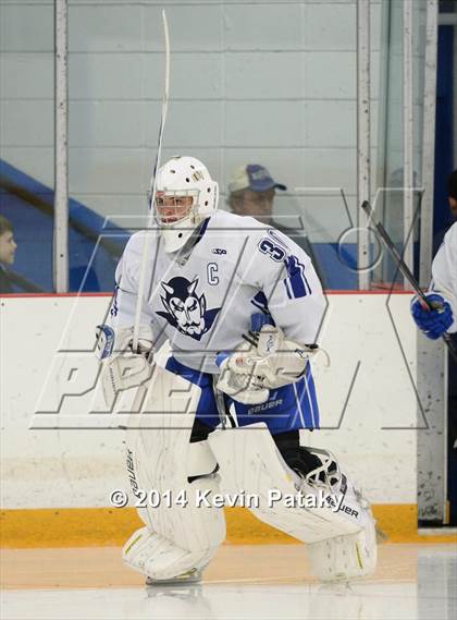 Thumbnail 2 in Ridgefield vs. West Haven (West Haven Christmas Tournament) photogallery.