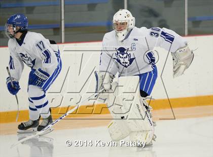 Thumbnail 3 in Ridgefield vs. West Haven (West Haven Christmas Tournament) photogallery.