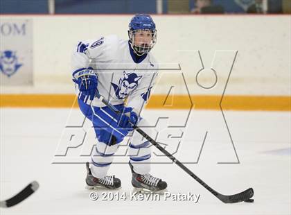 Thumbnail 3 in Ridgefield vs. West Haven (West Haven Christmas Tournament) photogallery.