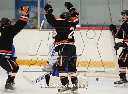 Thumbnail 2 in Ridgefield vs. West Haven (West Haven Christmas Tournament) photogallery.