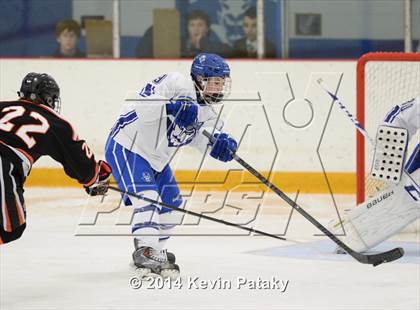 Thumbnail 3 in Ridgefield vs. West Haven (West Haven Christmas Tournament) photogallery.
