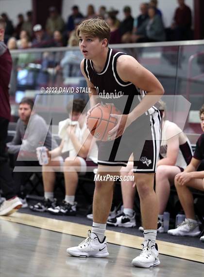 Thumbnail 2 in Flatonia vs Fayetteville (Fayetteville Classic Tournament) photogallery.