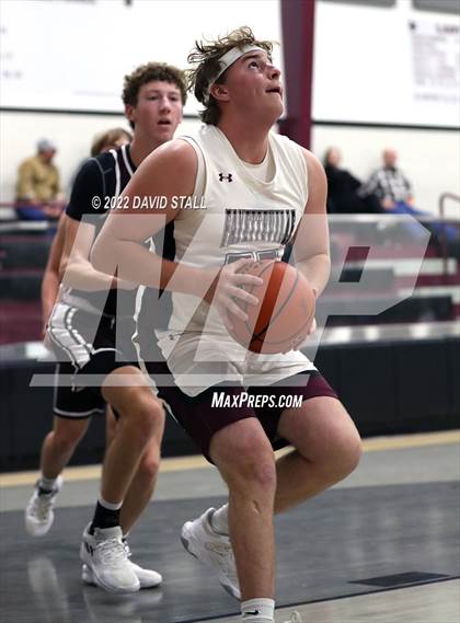 Thumbnail 2 in Flatonia vs Fayetteville (Fayetteville Classic Tournament) photogallery.