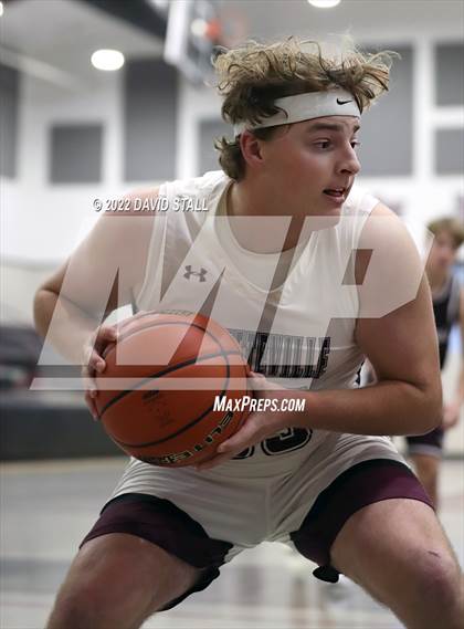 Thumbnail 2 in Flatonia vs Fayetteville (Fayetteville Classic Tournament) photogallery.