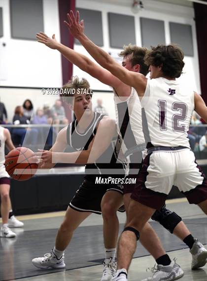 Thumbnail 1 in Flatonia vs Fayetteville (Fayetteville Classic Tournament) photogallery.