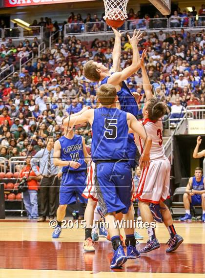 Thumbnail 1 in Snowflake vs. Combs (AIA Division 3 Final) photogallery.