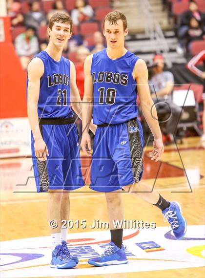 Thumbnail 1 in Snowflake vs. Combs (AIA Division 3 Final) photogallery.