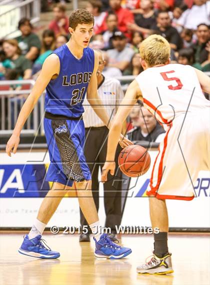 Thumbnail 1 in Snowflake vs. Combs (AIA Division 3 Final) photogallery.
