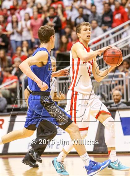 Thumbnail 2 in Snowflake vs. Combs (AIA Division 3 Final) photogallery.