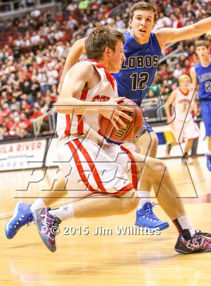 Thumbnail 3 in Snowflake vs. Combs (AIA Division 3 Final) photogallery.