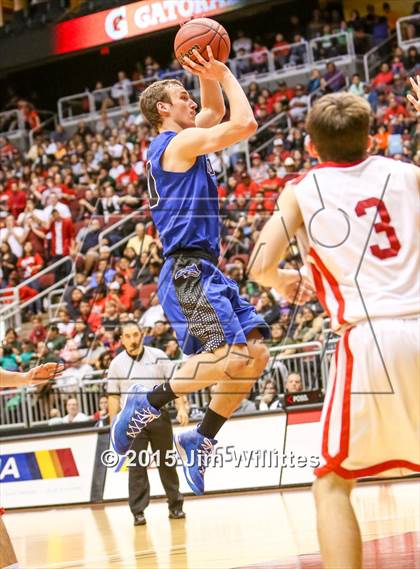 Thumbnail 2 in Snowflake vs. Combs (AIA Division 3 Final) photogallery.
