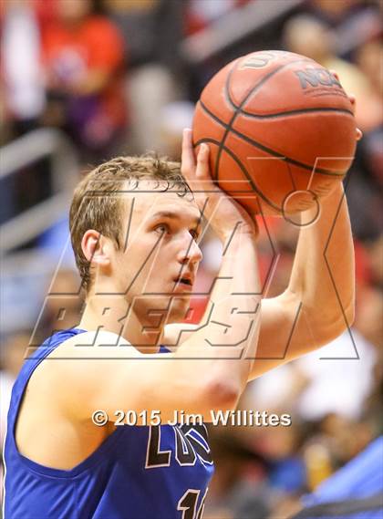 Thumbnail 2 in Snowflake vs. Combs (AIA Division 3 Final) photogallery.