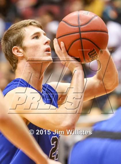 Thumbnail 3 in Snowflake vs. Combs (AIA Division 3 Final) photogallery.