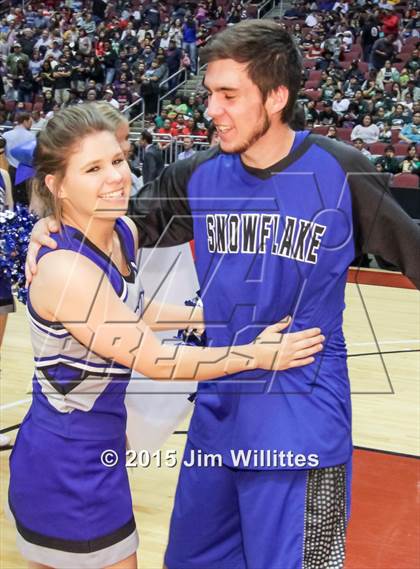 Thumbnail 2 in Snowflake vs. Combs (AIA Division 3 Final) photogallery.
