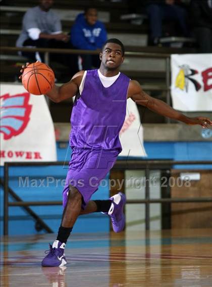 Thumbnail 2 in Dallas Lincoln vs Midwest City (Texas-Oklahoma Shootout) photogallery.