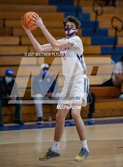 Thumbnail 2 in Douglas Byrd @ Terry Sanford photogallery.