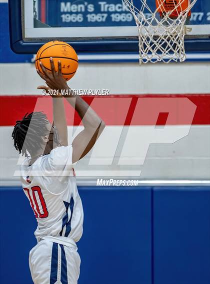 Thumbnail 1 in Douglas Byrd @ Terry Sanford photogallery.