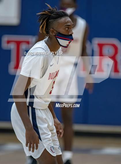 Thumbnail 1 in Douglas Byrd @ Terry Sanford photogallery.