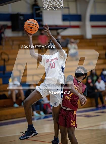 Thumbnail 3 in Douglas Byrd @ Terry Sanford photogallery.