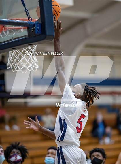 Thumbnail 3 in Douglas Byrd @ Terry Sanford photogallery.
