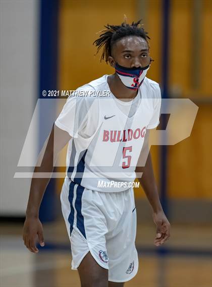 Thumbnail 3 in Douglas Byrd @ Terry Sanford photogallery.