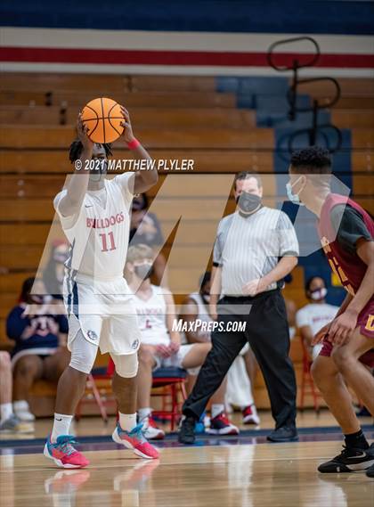 Thumbnail 2 in Douglas Byrd @ Terry Sanford photogallery.