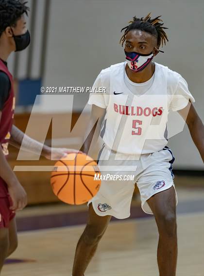 Thumbnail 2 in Douglas Byrd @ Terry Sanford photogallery.