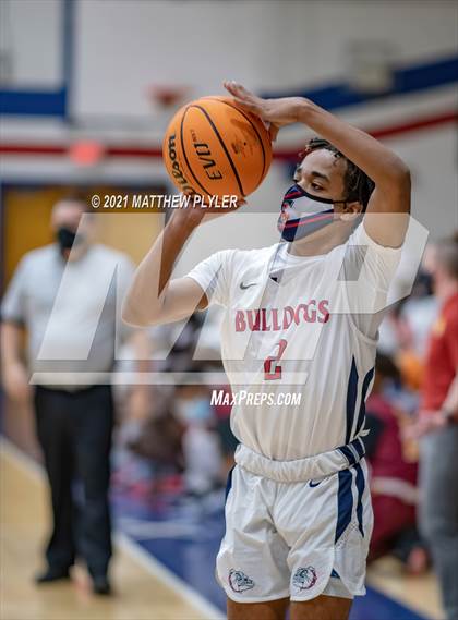 Thumbnail 3 in Douglas Byrd @ Terry Sanford photogallery.