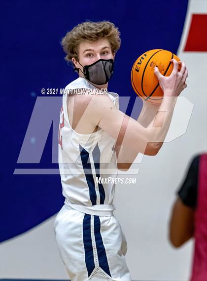 Thumbnail 2 in Douglas Byrd @ Terry Sanford photogallery.