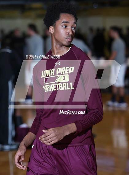 Thumbnail 3 in Byram Hills vs Iona Prep photogallery.