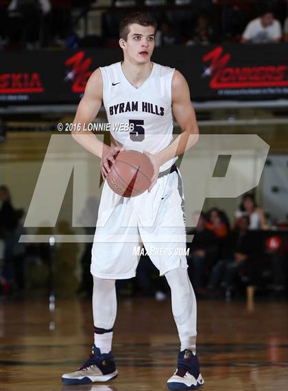 Thumbnail 2 in Byram Hills vs Iona Prep photogallery.