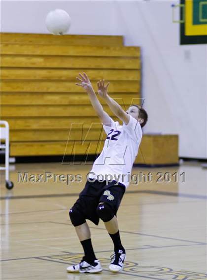 Thumbnail 3 in Oak Park @ Moorpark photogallery.