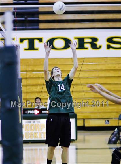 Thumbnail 3 in Oak Park @ Moorpark photogallery.