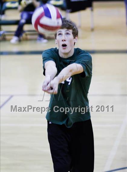 Thumbnail 3 in Oak Park @ Moorpark photogallery.