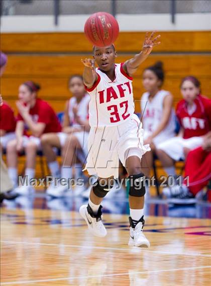 Thumbnail 2 in Taft vs. Jay photogallery.