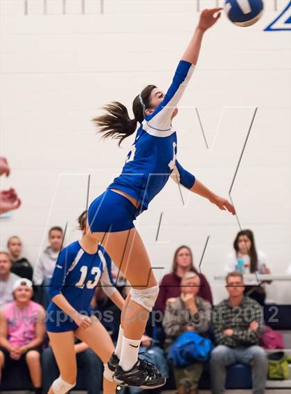 Thumbnail 1 in Smoky Hill @ Legend photogallery.