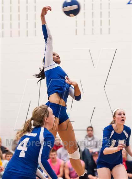 Thumbnail 1 in Smoky Hill @ Legend photogallery.