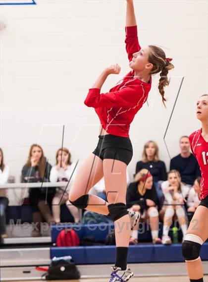 Thumbnail 1 in Smoky Hill @ Legend photogallery.