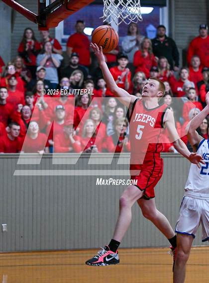 Thumbnail 3 in Northeast Dubois vs. South Webster photogallery.